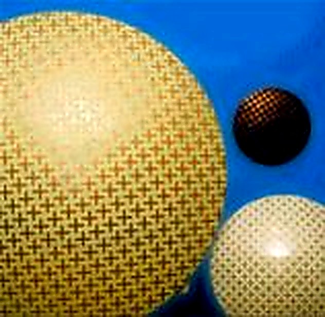 Laser tracker measuring reflector surface accuracy